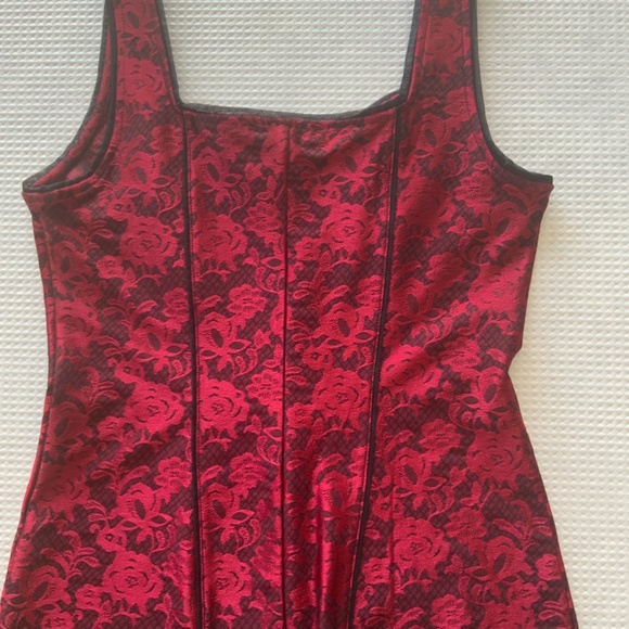 White House Black Market - Red & Black Tank - Picture 2 of 2